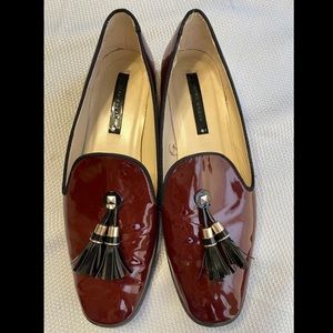 Zara Woman burgundy & black patent leather tassel loafer EU 40/US 9